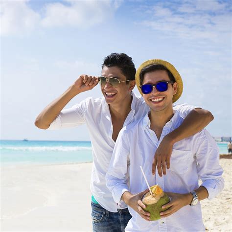 single gay reizen|7 Best Single Gay Travel Destinations in the World